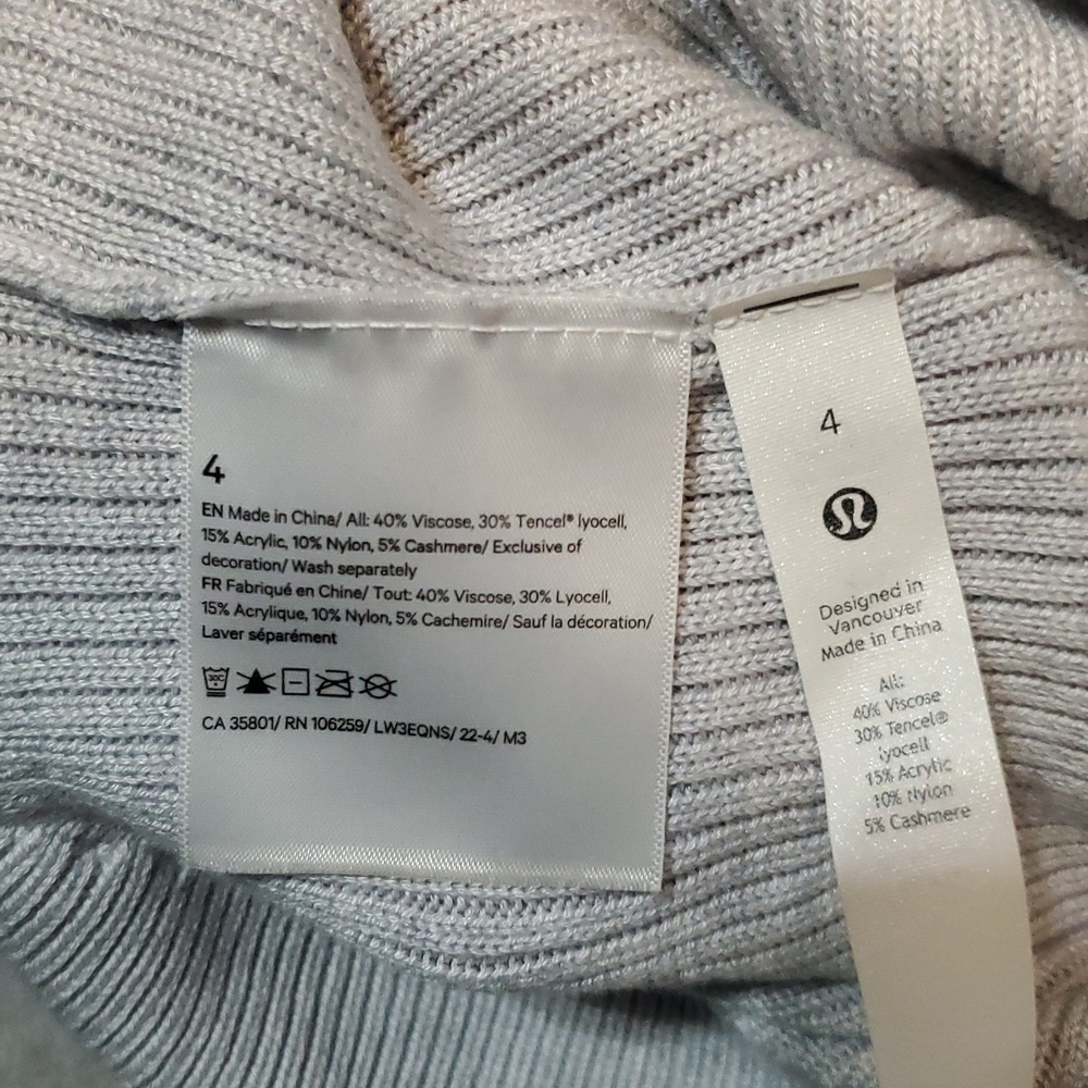 NWOT Lululemon Reversible Crossover Sweater. Heathered Core Ultra Light Grey. 4. - Picture 5 of 10